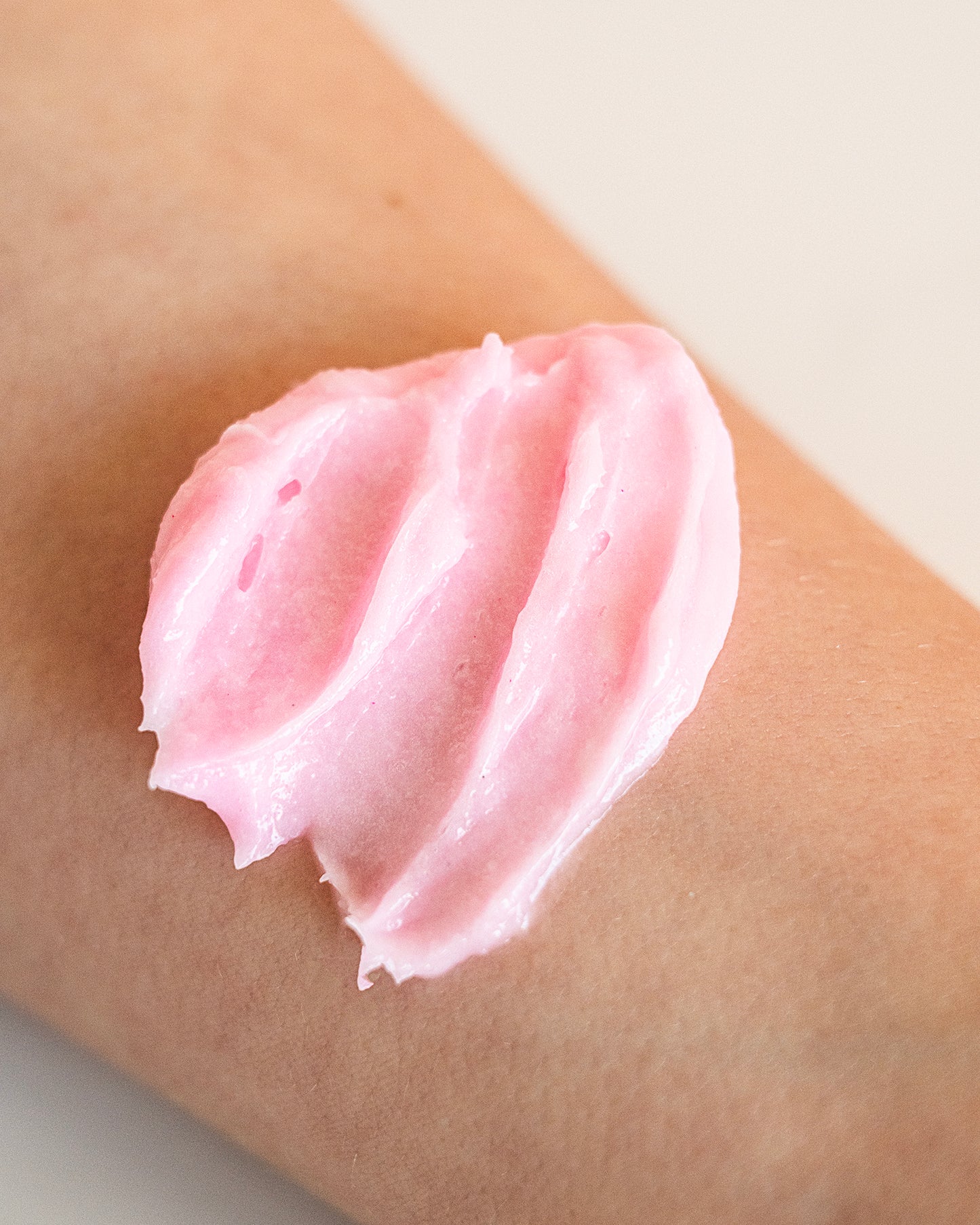 Body Butter Scent: Strawberry Vanilla Bourbon (Fruity/ Floral)